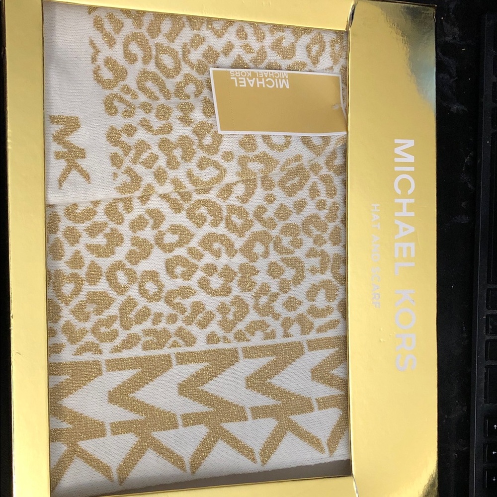 Michael Kors Gold and Cream Leopard Print Scarf Set